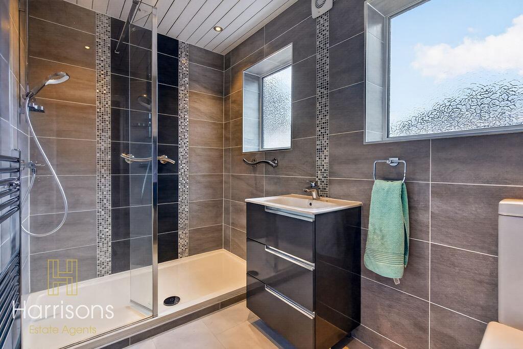 Parkwood Drive, Bolton, BL5 - More