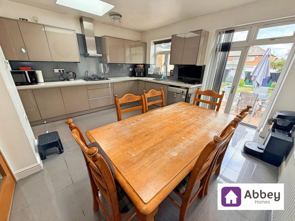 House in Leicester - View 5