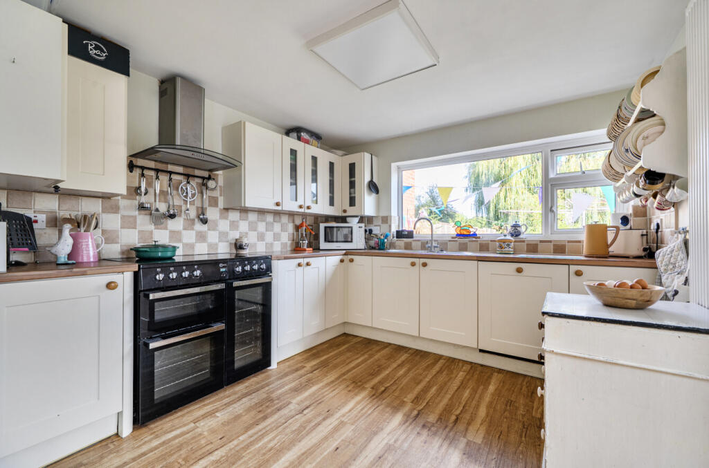 House in Burnham-on-Sea - More