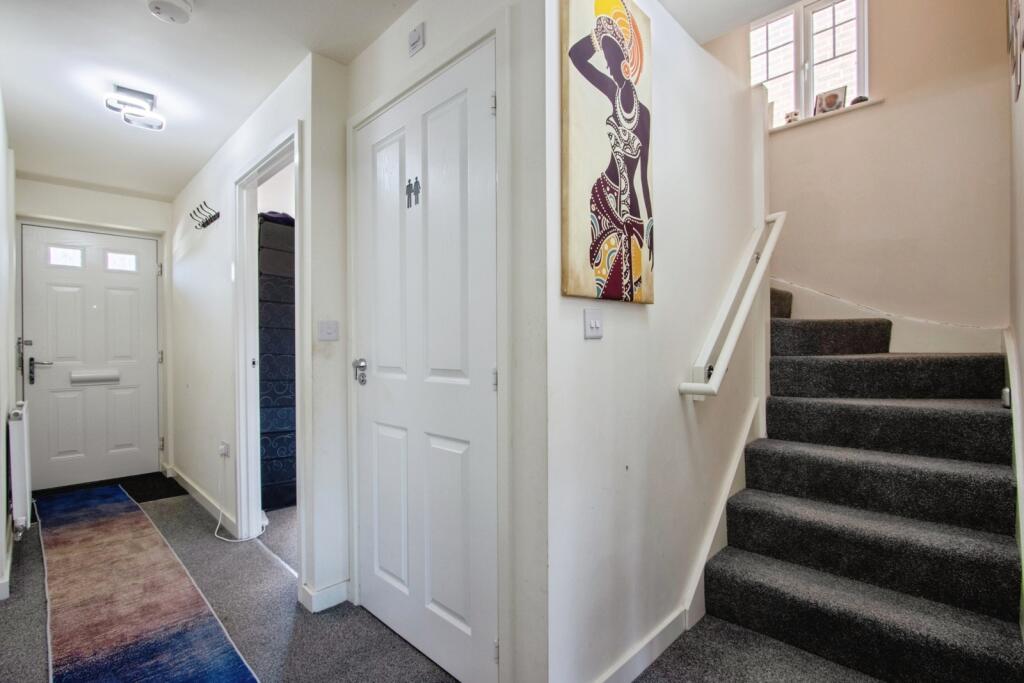House in Wakefield - View 5