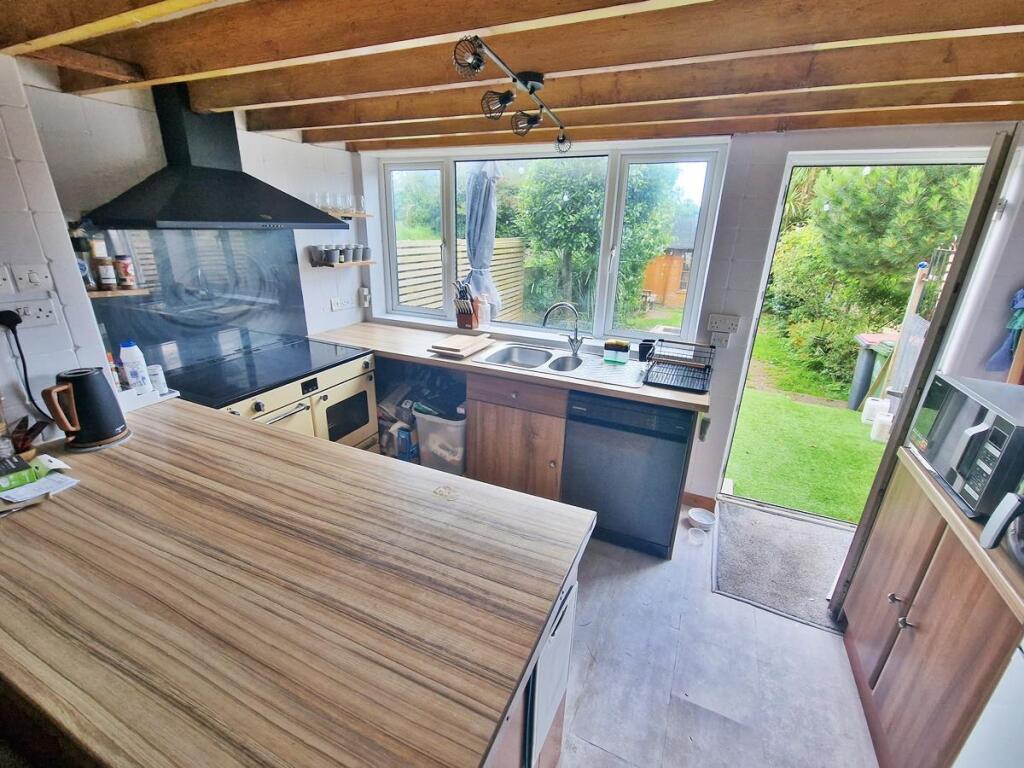 House in Douglas, Willaston - More