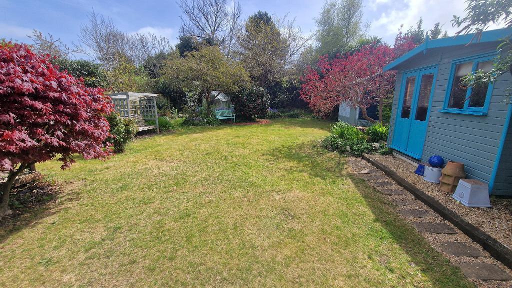 Lane End Road, Bembridge, Isle of Wight, PO35 5UE photo 4