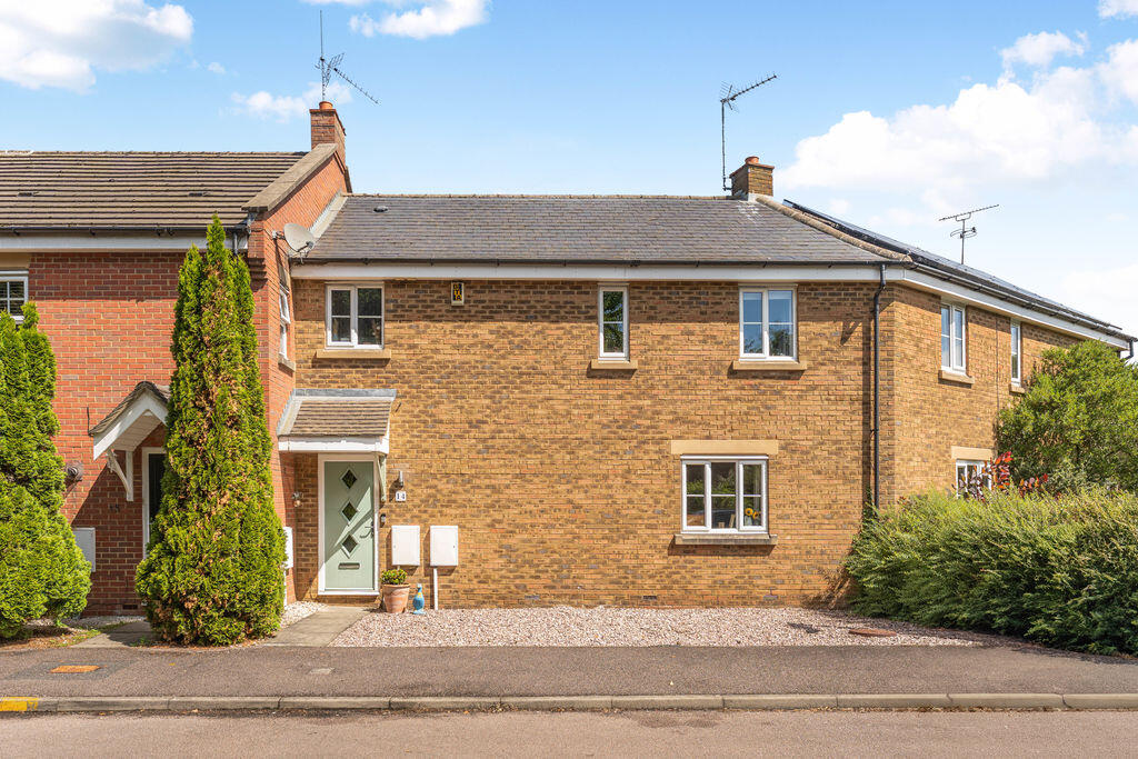 3-bed terraced on Fisher Close, Banbury, £375,000
