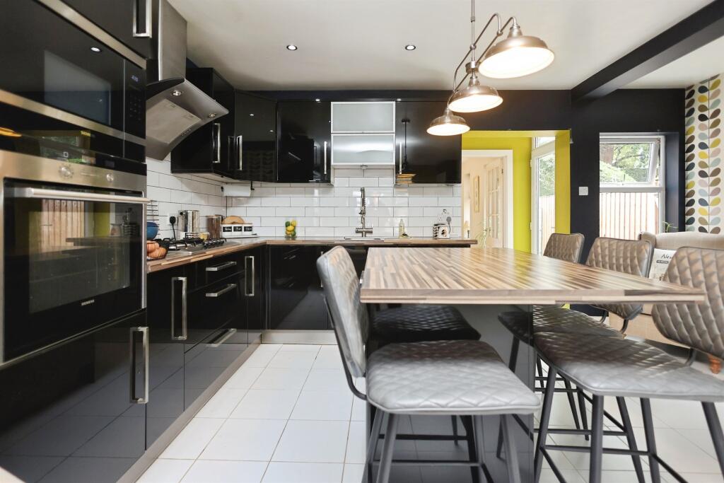 House in Birmingham, West Midlands - View 4