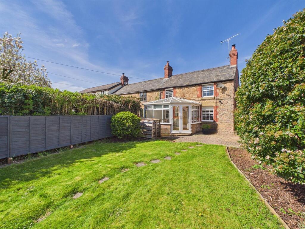 Main image of property: 2 Walls Bridge, Carreghofa Lane, Llanymynech, SY22 6LA
