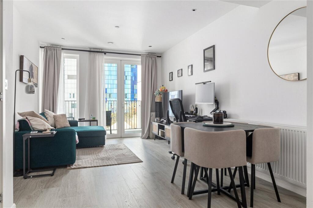 Apartment in London, The Silk District, Shadwell - More