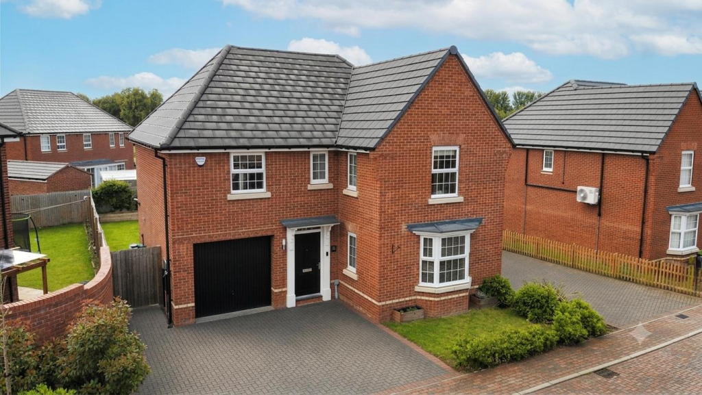 Read Loke, Eaton Leys, Milton Keynes - View 2