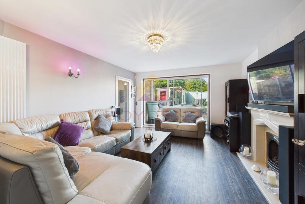 Knapton Close Spingfield photo 2
