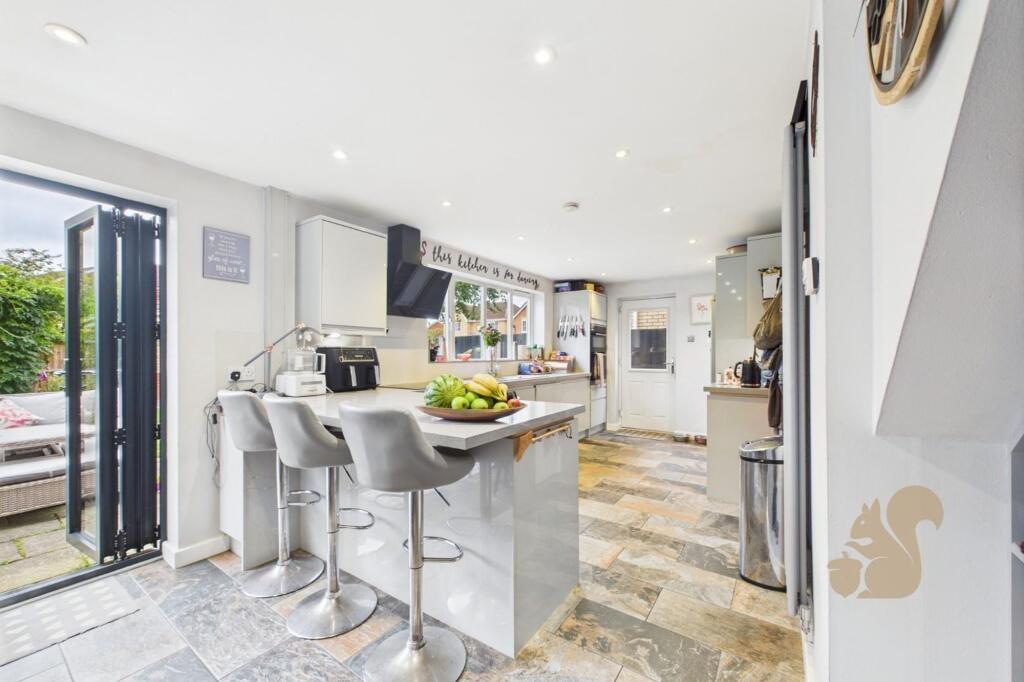 Asquith Drive, Highwoods, CO4 photo 3