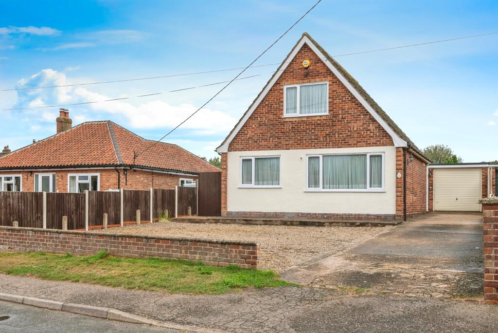 3-bed house on Park Road, Spixworth, Norwich, £325,000