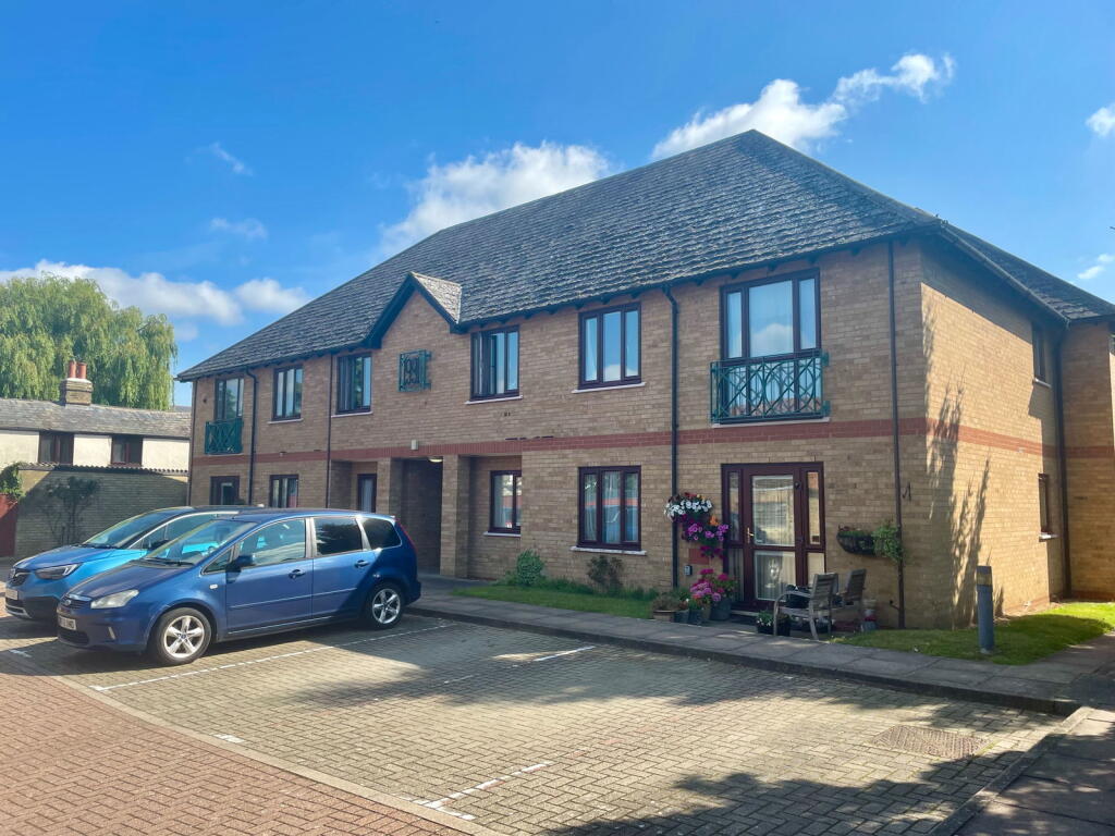 Main image of property: Shortmead Street, Biggleswade, SG18 0AL