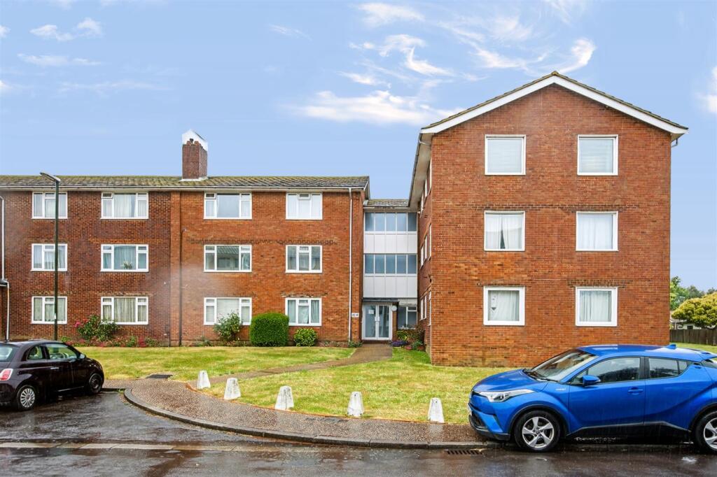 Meadway Court, Southwick, Brighton - View 4