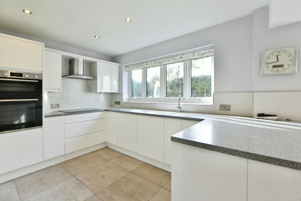 Homestead Road, Disley, Stockport, Cheshire, SK12 photo 2