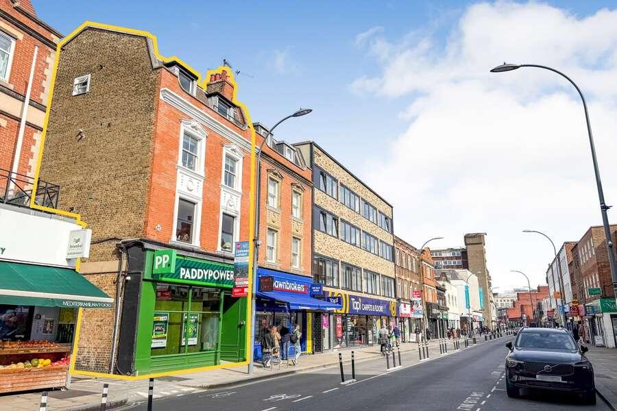 Main image of property: Paddy Power, 118 King Street, London