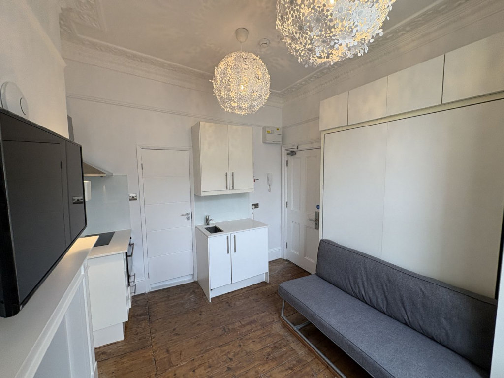 Main image of property: Studio Flat 11, 191 Gloucester Place, Baker Street NW1 6BU