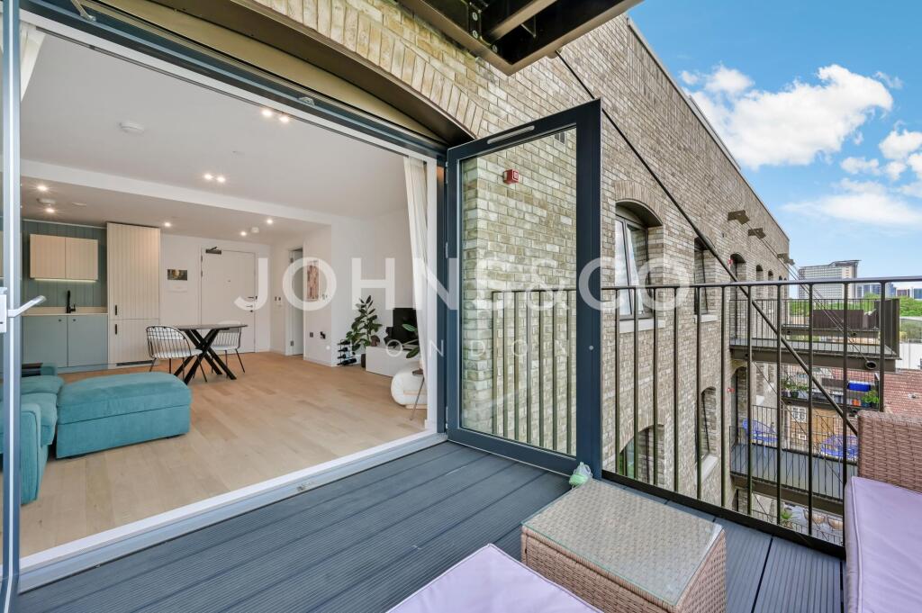 Calville House, The Brentford Project, London, TW8  photo 3