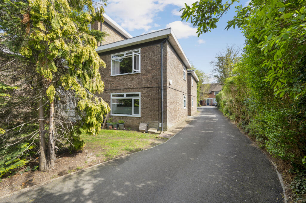 Main image of property: Grand Drive, London, SW20