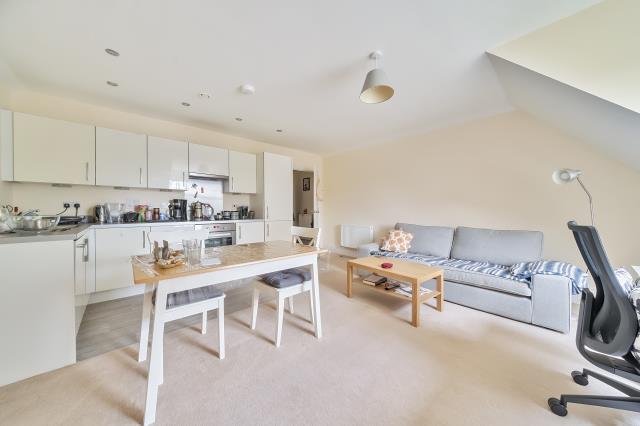 Apartment in Newbury, West Fields, Speenhamland - View 5