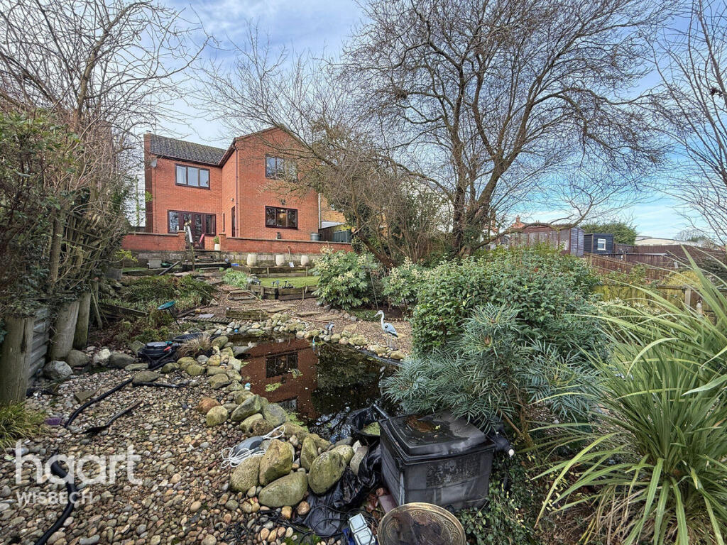 4-bed detached on The Bank, Parson Drove, £325,000