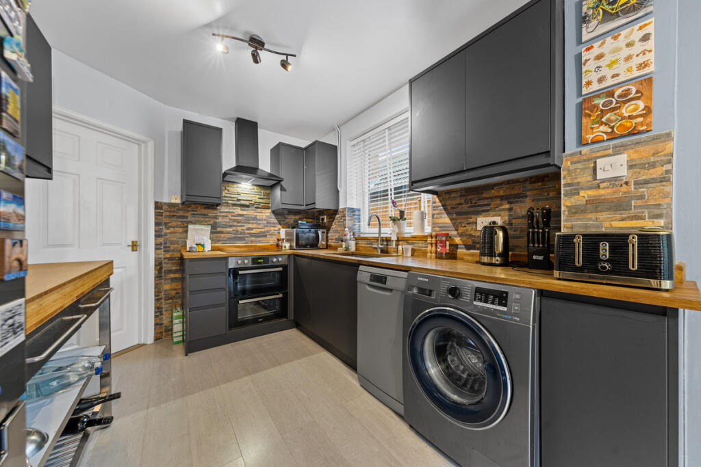 House in Northampton, Westone - View 6