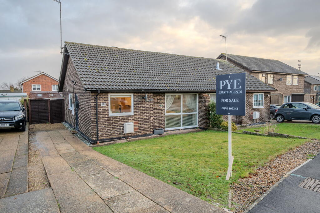 Main image of property: Stobart Close, Beccles, NR34 9LT