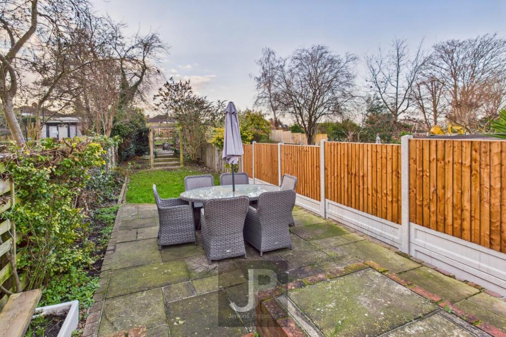 Park Road, Brentwood photo 4