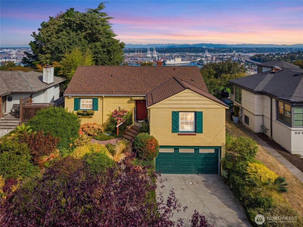 Main image of property: Washington, King County, Seattle