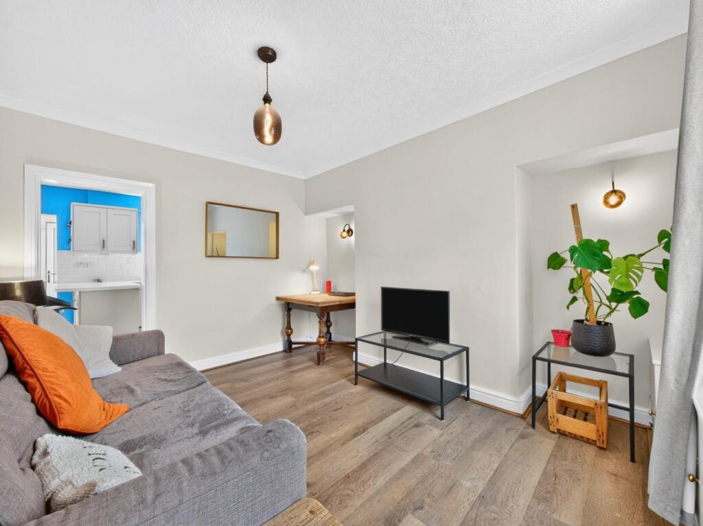 House in York - View 4