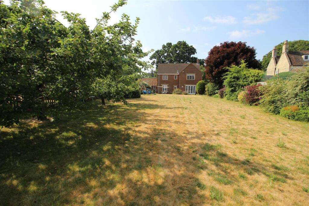 Main Road, Biddenham photo 2