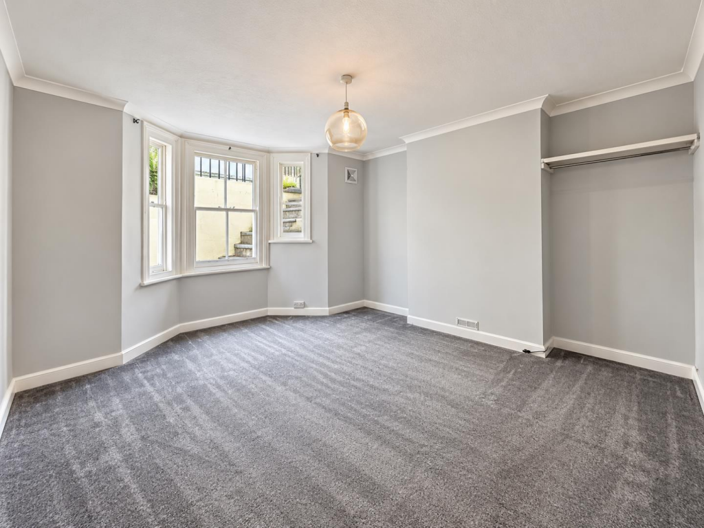 Apartment in Hove, Brighton and Hove - View 5