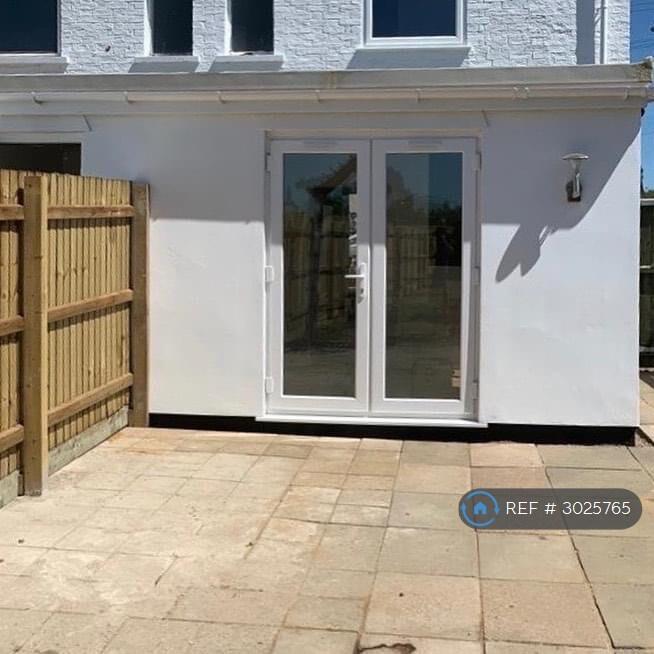 House in Peterborough - View 5