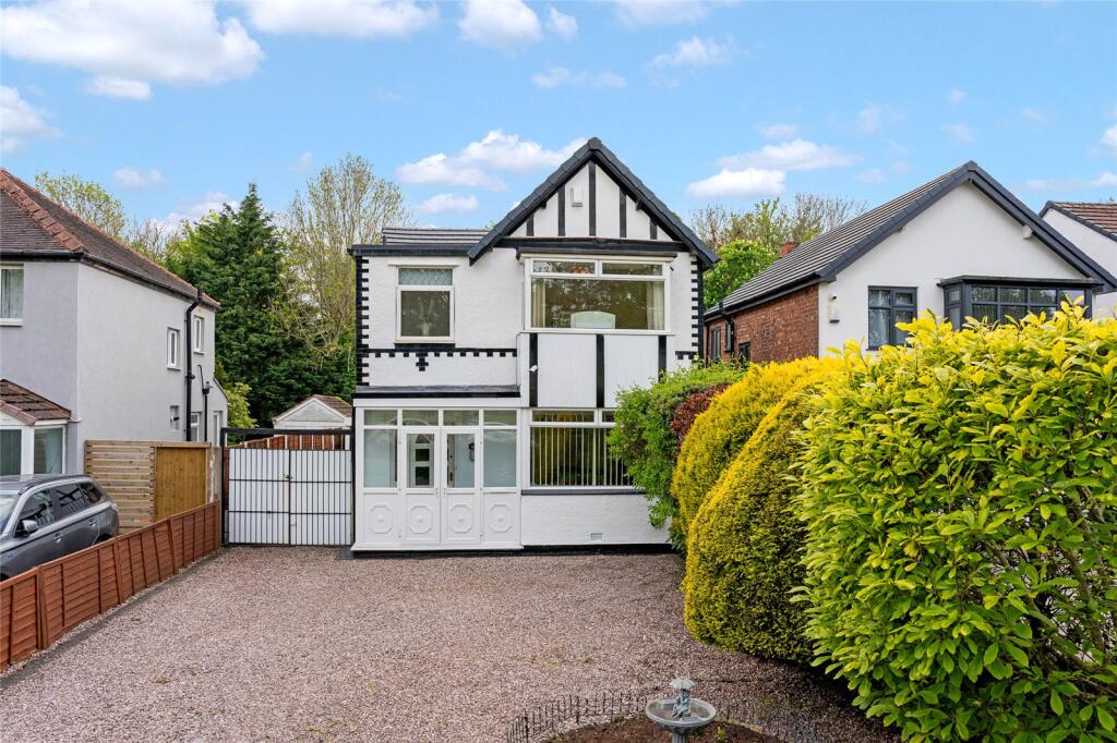 3-bed detached on Scarisbrick New Road, Southport, Merseyside, PR8, £325,000
