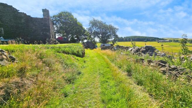 Higher Castleshaw Farm