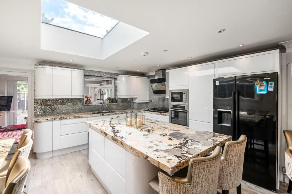 Main image of property: Larch Crescent, Hayes