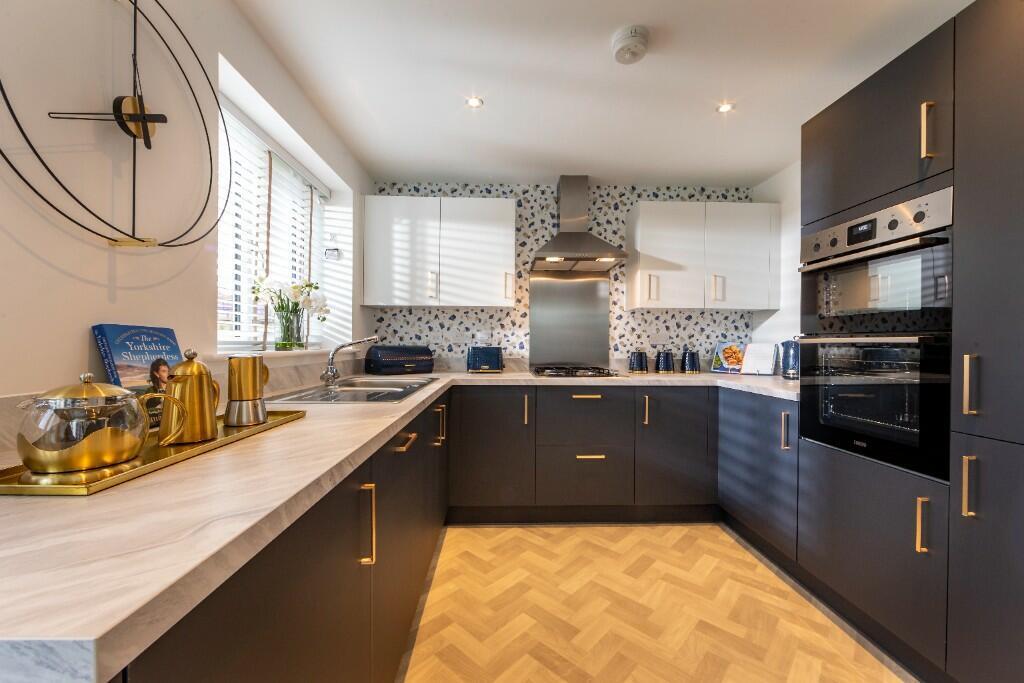 Main image of property: Saville Road,
Skelmanthorpe,
HD8 9ED