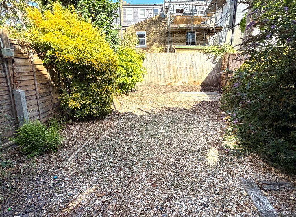 Apartment in London, South Wimbledon, Merton - View 4