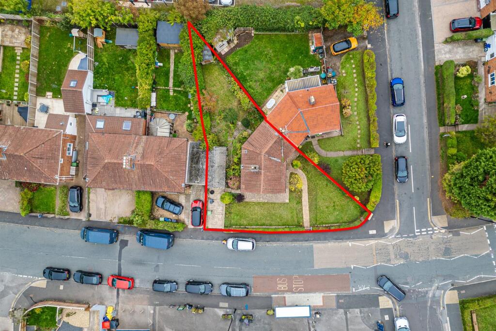 Reduced | Updating | Coombe Dingle photo 4
