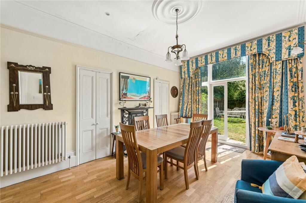 House in London - More