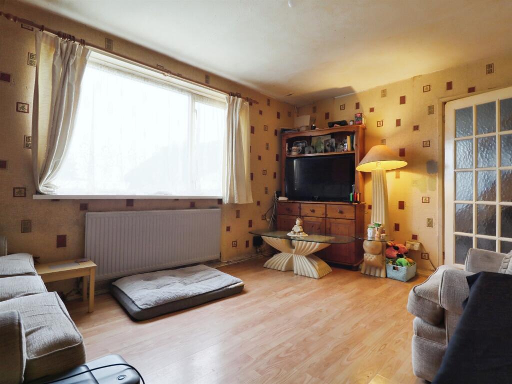 House in Barry, Vale of Glamorgan - View 2
