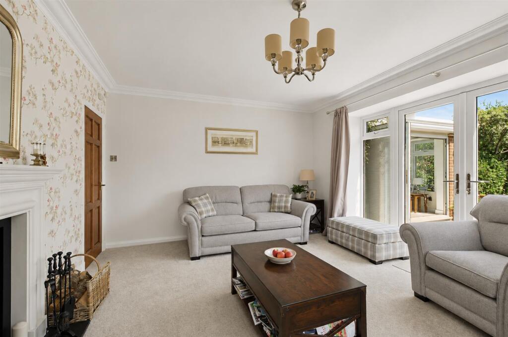 House in Nottingham, Bramcote - More