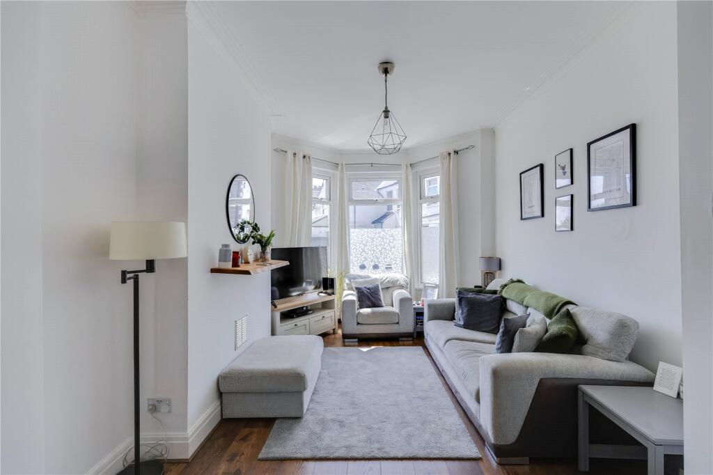 Tewkesbury Place,Cathays,Cardiff,CF24 4QU - View 4