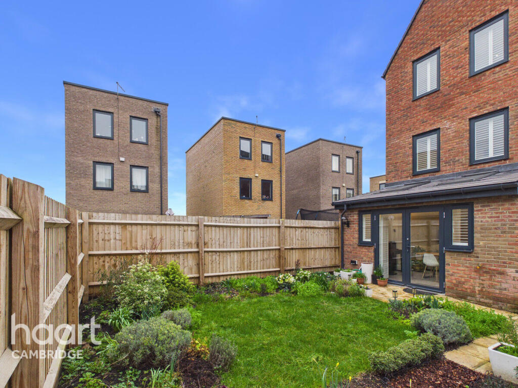 Jupiter Way, Trumpington, Cambridge image 4