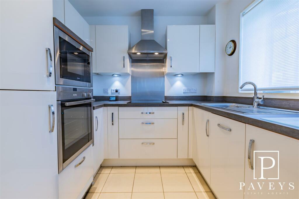 Hadleigh road, Frinton-On-Sea photo 4