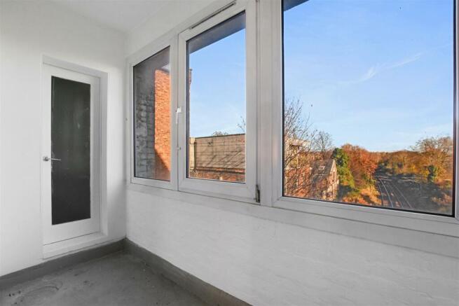 13-1640GCWT - Unit 6 Bridge House - Reception 8-