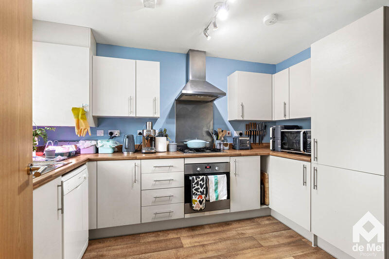 Plough Square, Bishops Cleeve, Cheltenham, Gloucestershire, GL52 photo 2
