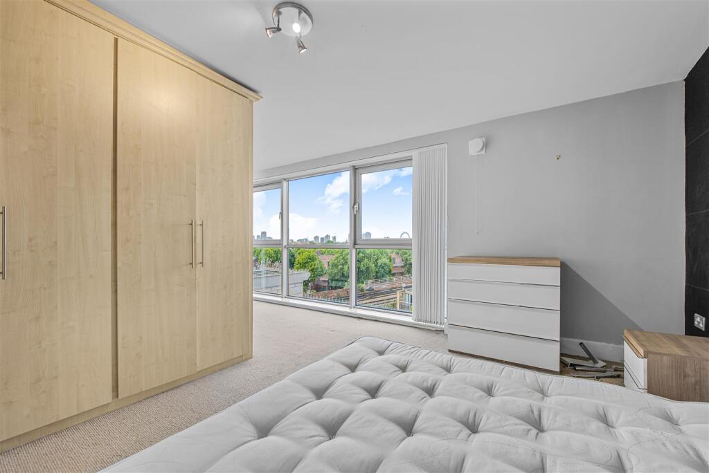 4 bedroom penthouse for rent