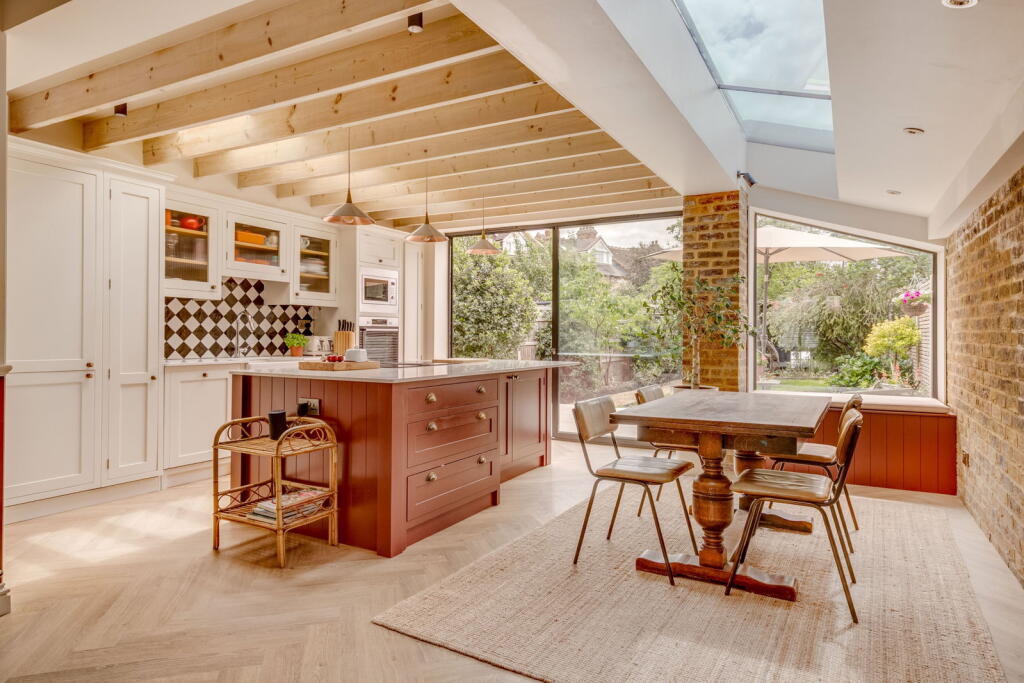 House in New Malden - View 2