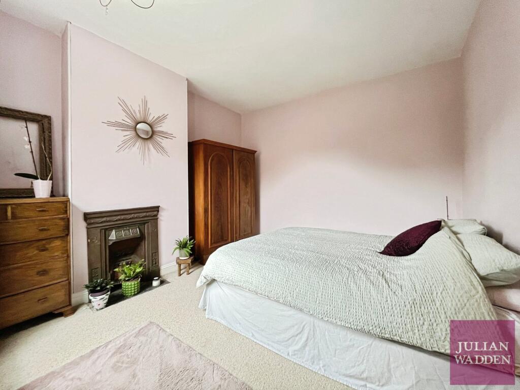 House in Stockport, Heaviley, Cale Green - More