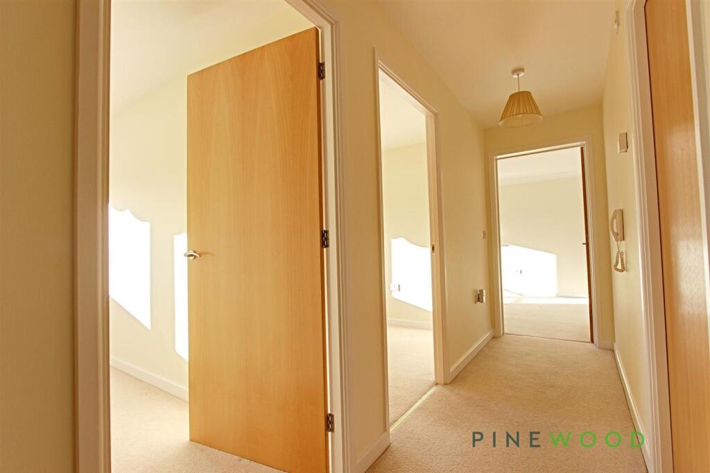 Apartment in Nottingham - View 5