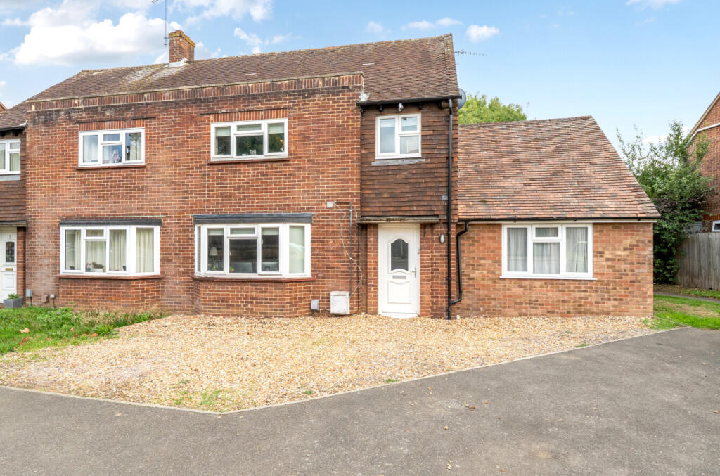 6-bed semi-detached on Hazel Avenue, Guildford, Surrey, GU1, £575,000